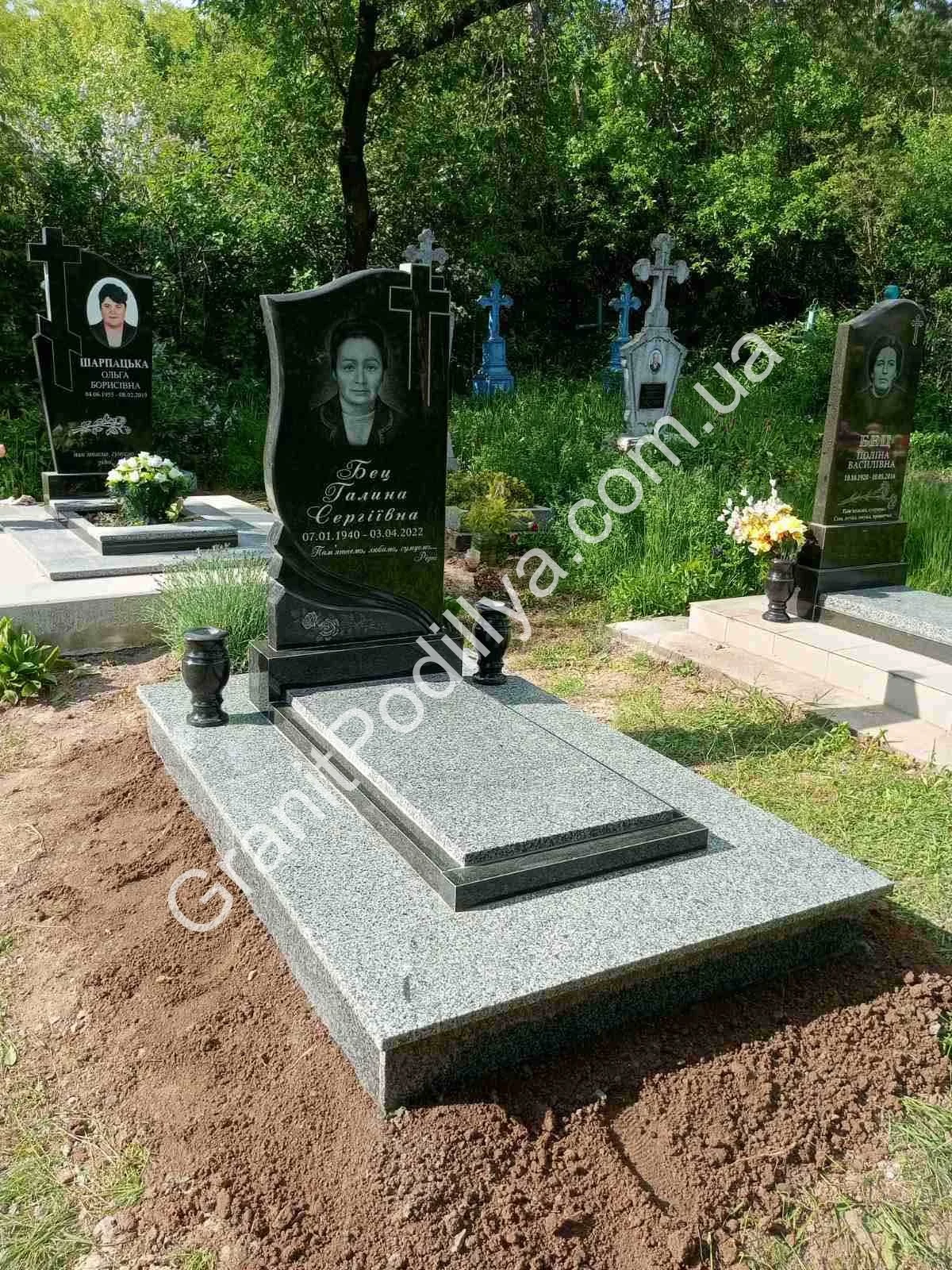 Подвійний пам'ятник з граніту - Кам'янець-Подільський | GranitPodillya